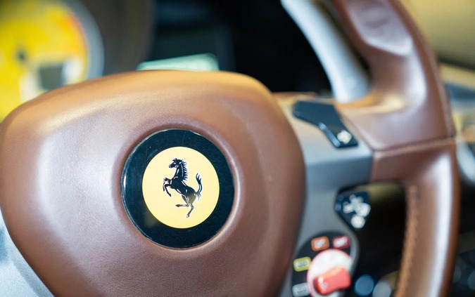 Ferrari 458 Italia cena 148000 przebieg: 19000, rok produkcji 2012 z Kraków małe 137